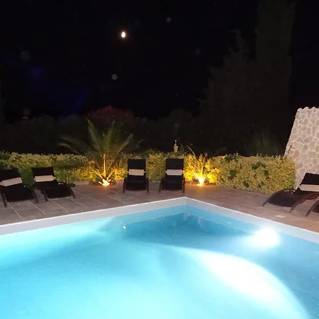 Bed & Breakfast La Bastide De Font Clarette 4*