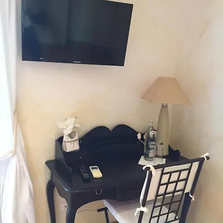 La Bastide De Font Clarette 식스포즈레스플라지스