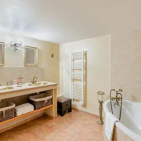 La Bastide De Font Clarette 4* Six-Fours-les-Plages