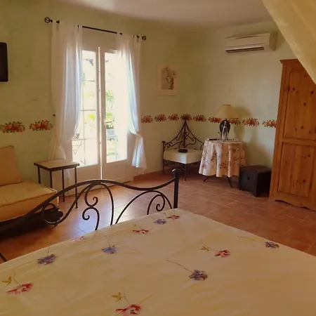 Bed & Breakfast La Bastide De Font Clarette