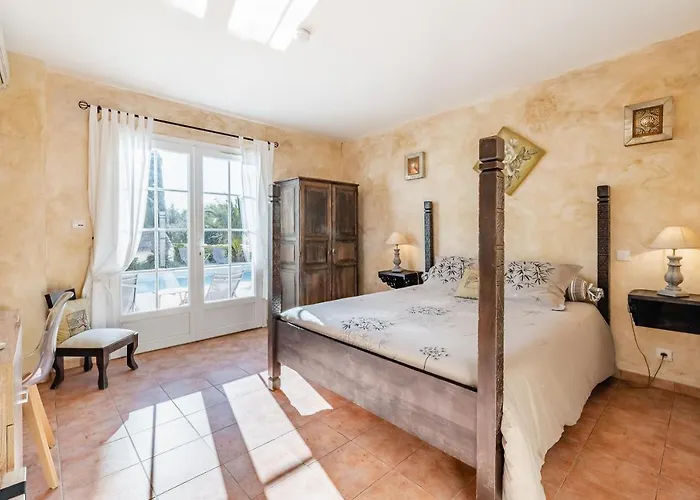 La Bastide De Font Clarette Bed & Breakfast Six-Fours-les-Plages